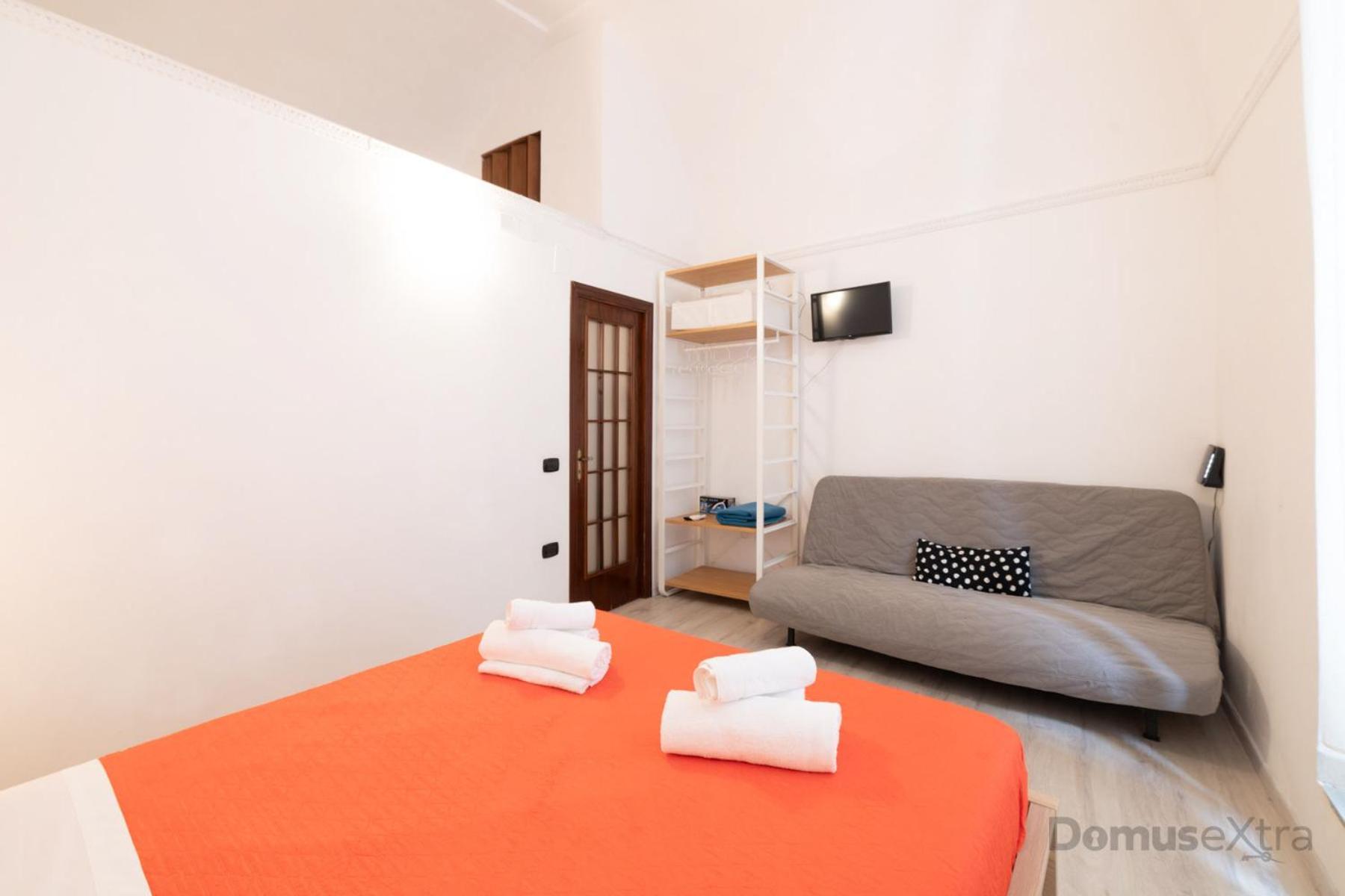 Villari Guest House By Domusextra Napels Buitenkant foto