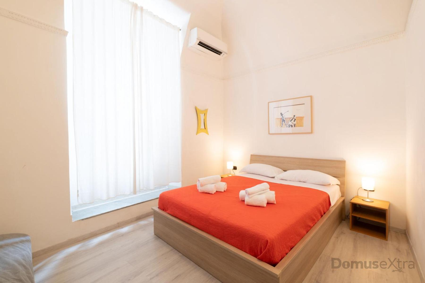 Villari Guest House By Domusextra Napels Buitenkant foto